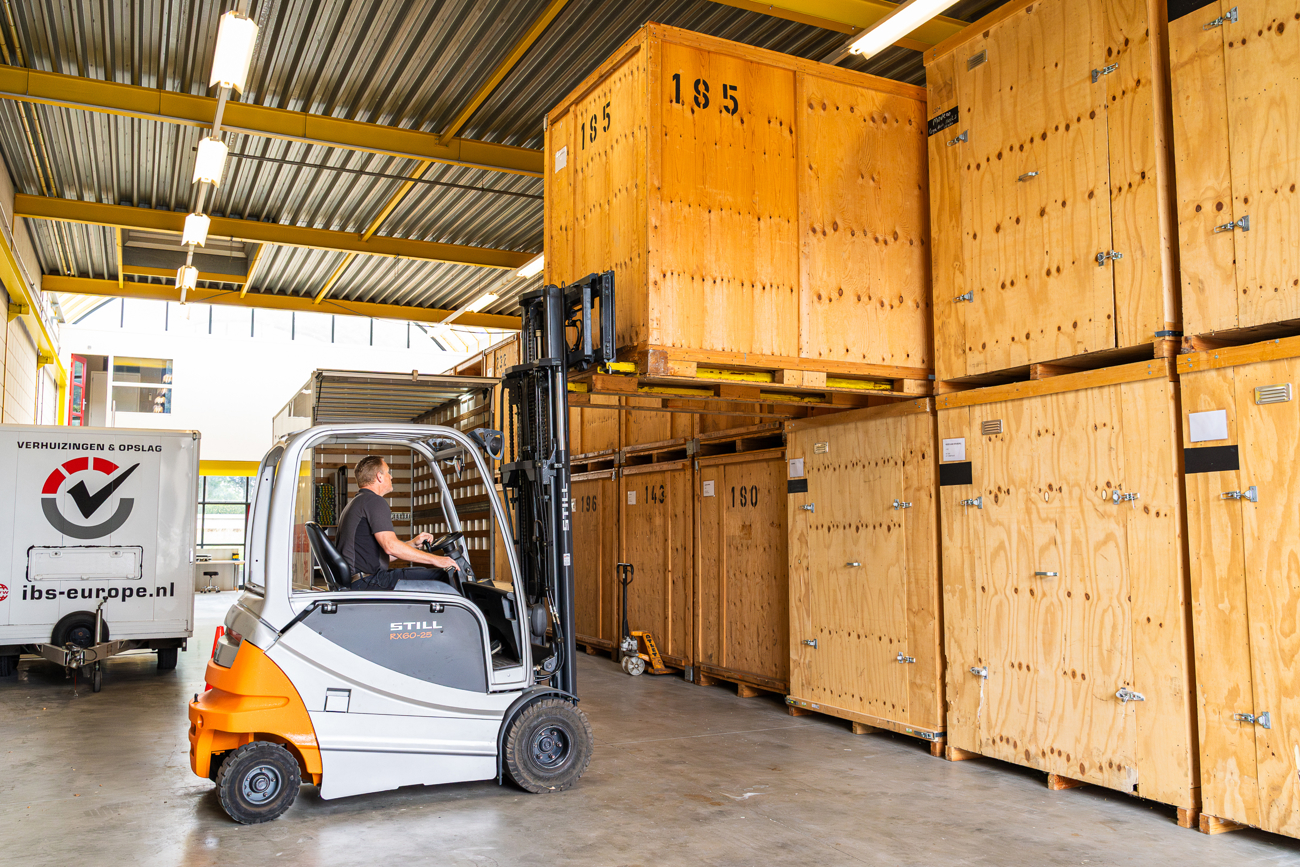 premium opslag service